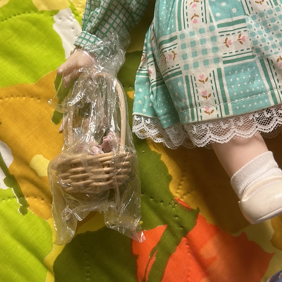 Precious Moments Amie 1998 New Vintage doll - Picture 4 of 9